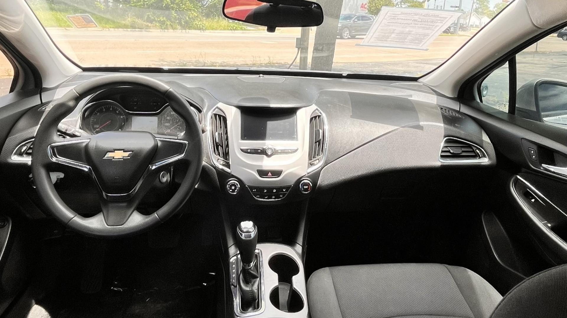 2016 Chevrolet Cruze LS Auto (1G1BC5SM3G7) with an 1.4L L4 DOHC 16V TURBO engine, 6A transmission, located at 945 E. Jefferson Blvd, Dallas, TX, 75203, (214) 943-7777, 32.752514, -96.811630 - Photo#3